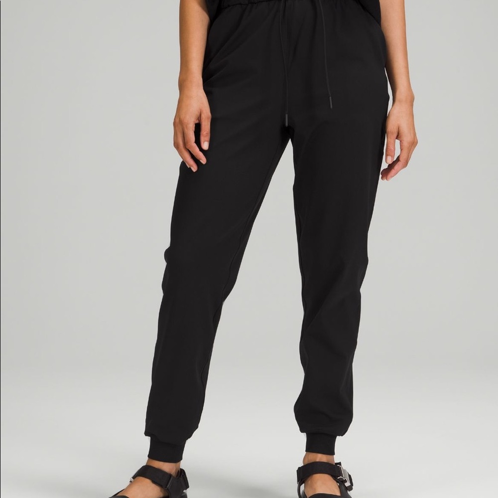 Lululemon stretch high rise jogger, full length